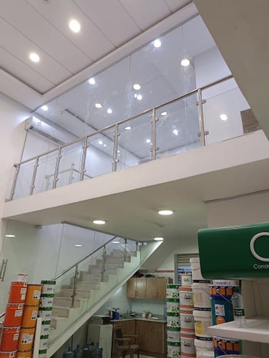 صورة زجاج الرياض