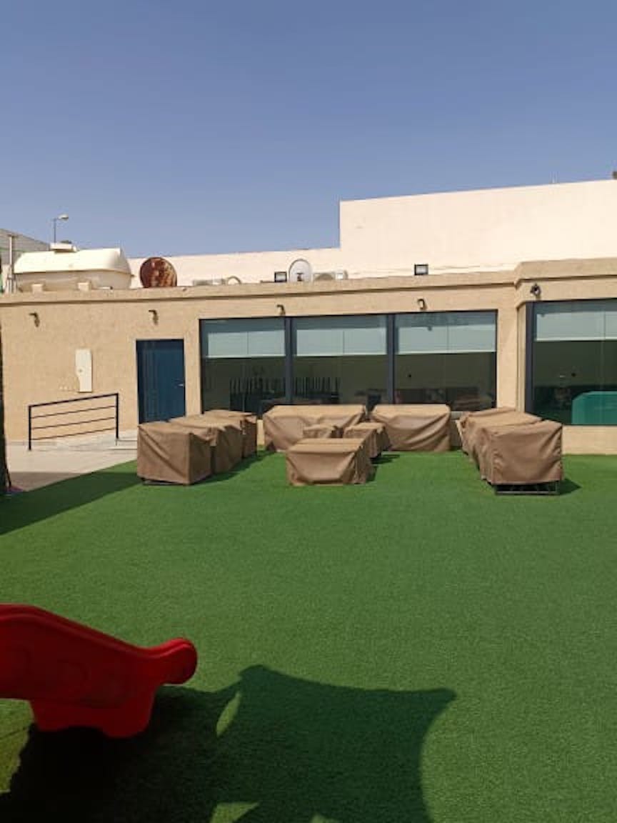 صورة زجاج الرياض